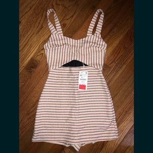 Brand New Zara Romper (Size XS)